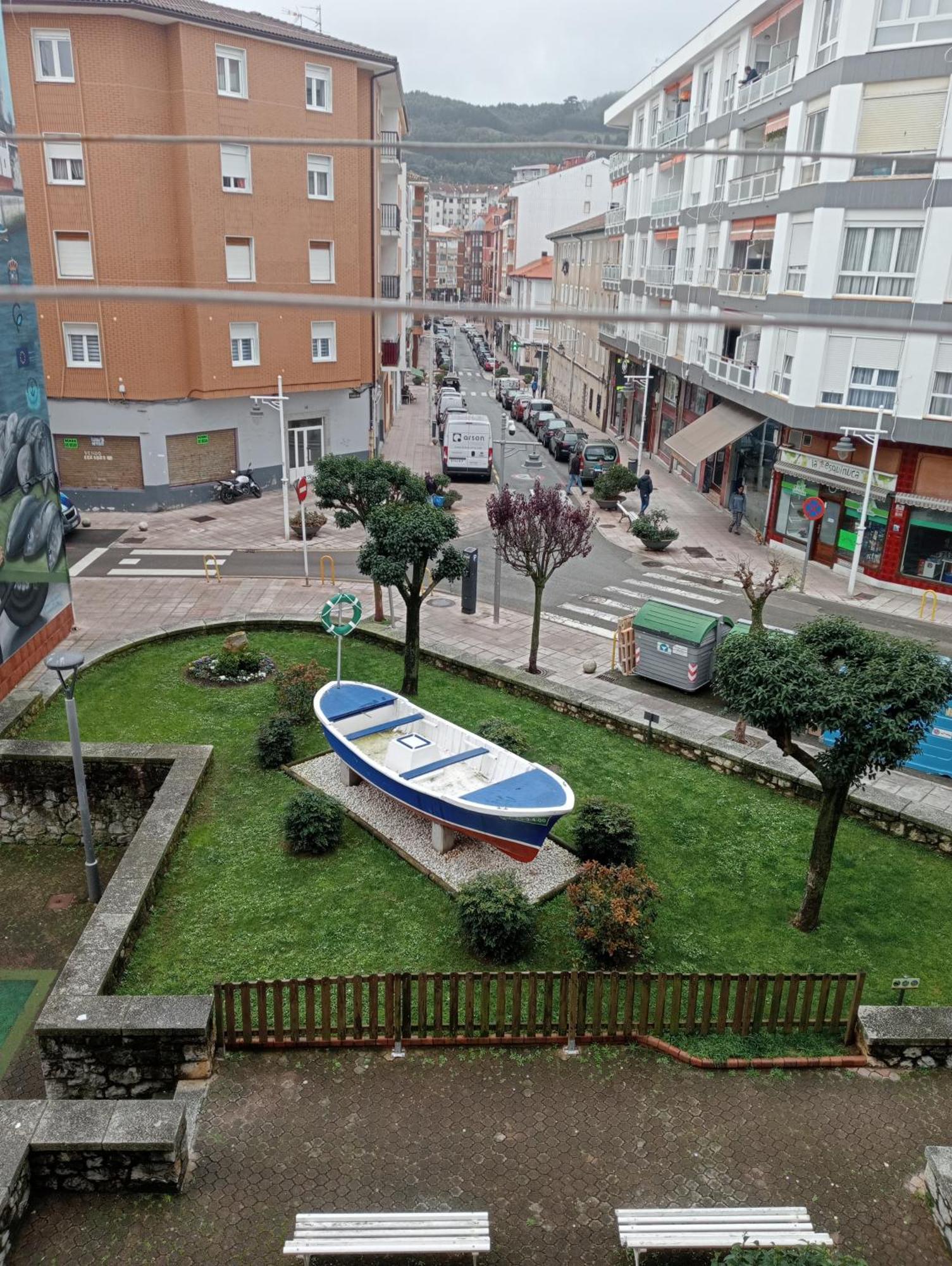 Alojamiento En Pleno Centro De Castro Urdiales Exterior photo